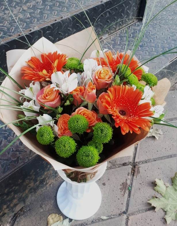 Букет цветов из: Герберы, Хризантемы, Альстромерии и Розы в Солнечном Красноярского края