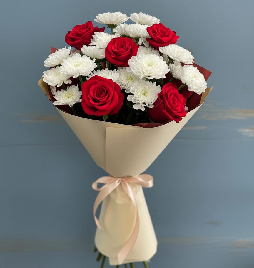 Букет цветов из: Розы и Хризантемы в Солнечном Красноярского края