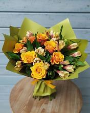 Букет цветов из:  Альстромерии и Розы в Солнечном Красноярского края