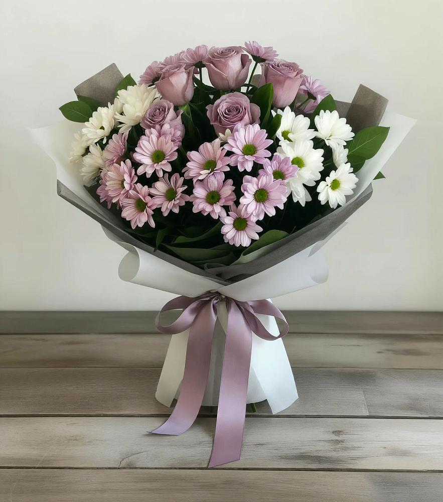 Букет цветов из: Хризантемы и Розы в Солнечном Красноярского края