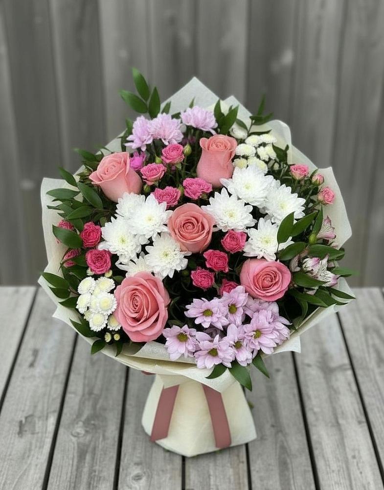 Букет цветов из: Альстромерии, Гвоздики, Розы и Хризантемы в Солнечном Красноярского края