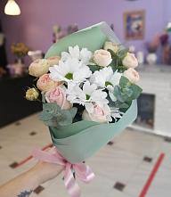 Букет цветов из:  Хризантемы и Розы в Солнечном Красноярского края