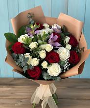 Букет цветов из:  Розы и Альстромерии в Солнечном Красноярского края