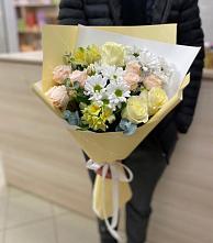 Букет цветов из:  Альстромерии, Розы и Хризантемы в Солнечном Красноярского края