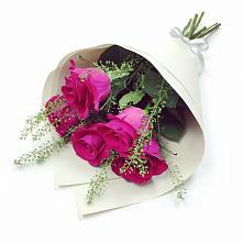 Букет цветов из:  Розы в Солнечном Красноярского края
