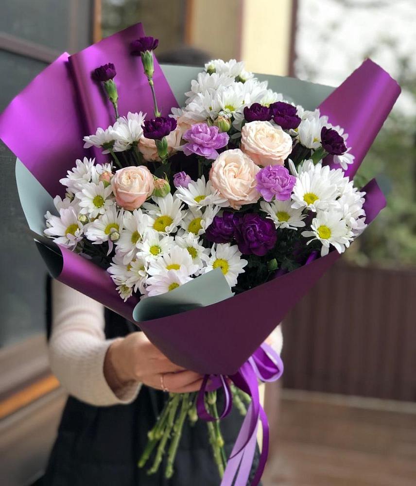 Букет цветов из: Хризантемы, Гвоздики и Розы в Солнечном Красноярского края