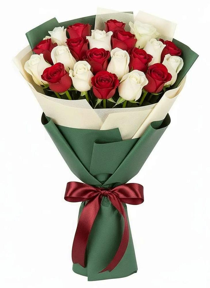 Букет Микс из красных и белых роз в Солнечном Красноярского края