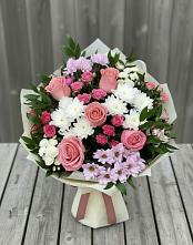 Букет цветов из:  Альстромерии, Гвоздики, Розы и Хризантемы #REPLACE_PRED# Солнечном Красноярского края