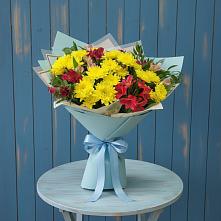 Букет цветов из:  Альстромерии и Хризантемы в Солнечном Красноярского края