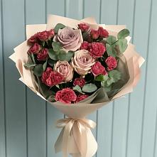 Букет цветов из:  Гвоздики и Розы в Солнечном Красноярского края