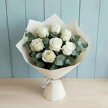 Букет Белые розы в Эвкалипте в Солнечном Красноярского края